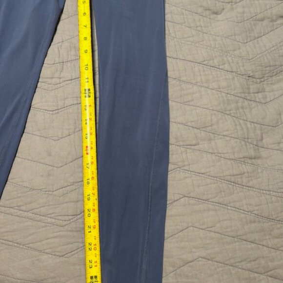 Blue Buff bunny legacy leggings size small like new - Picture 9 of 10